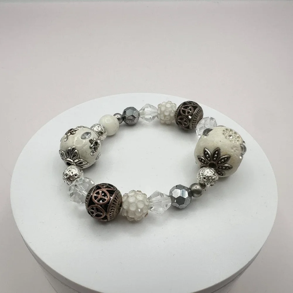 Vintage 90s Y2K Clear Rhinestone Peace Sign Beaded Bracelet Boho Women's Jewelry